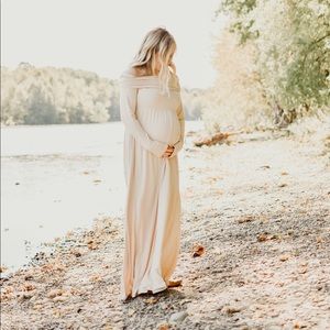 Maternity gown for photoshoot